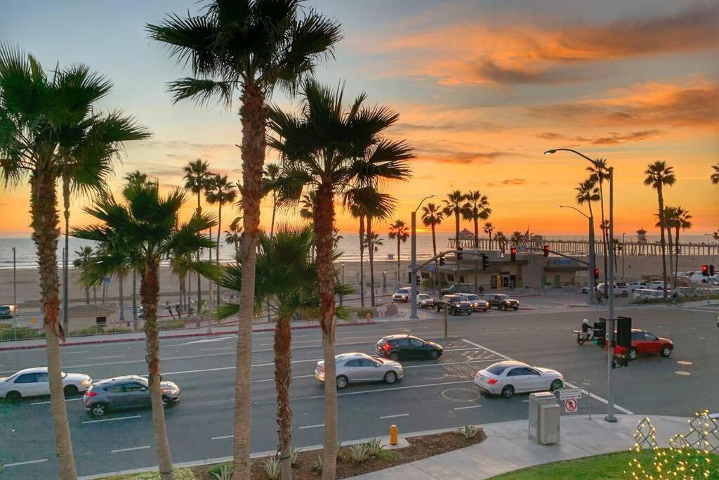 Steps To The Beach, Main Street And Pacific - Ocean Views Apartment Huntington Beach