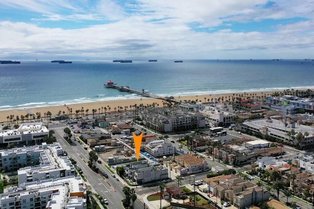 Steps To The Beach, Main Street And Pacific - Ocean Views Apartment