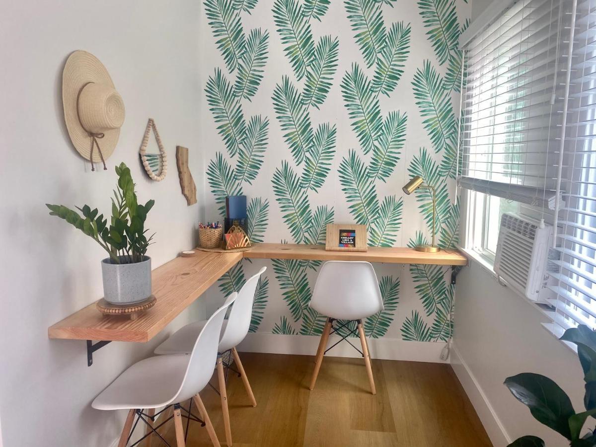 Steps To The Beach, Main Street And Pacific - Ocean Views Apartment