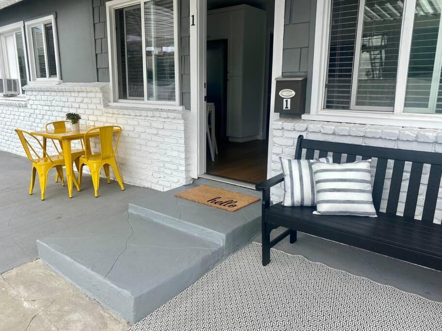 Steps To The Beach, Main Street And Pacific - Ocean Views Apartment *